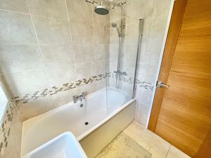 Ascot Drive Great Sutton